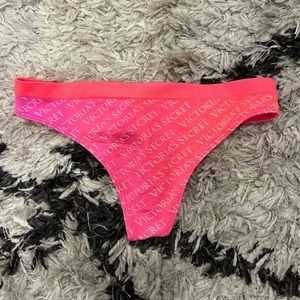 Victoria’s Secret Pink Thong